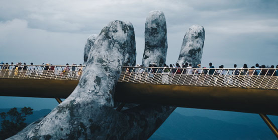 destinazioni alternative in vietnam golden bridge